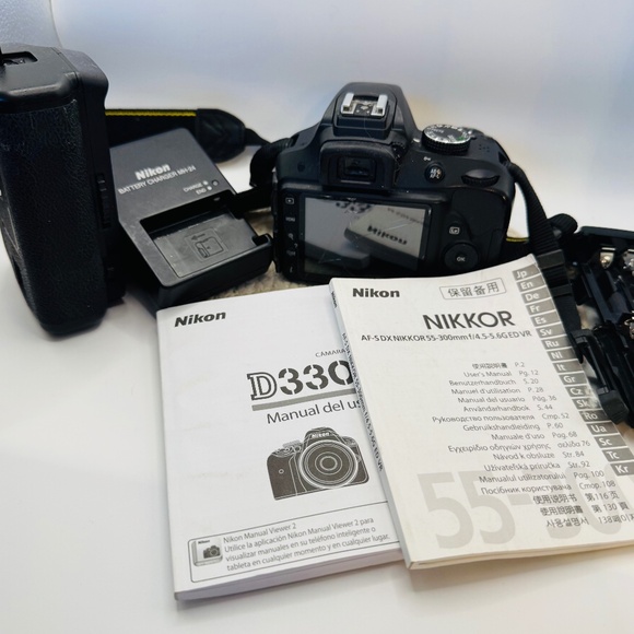 Nikon D3300 Camera - Picture 5 of 8
